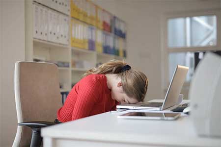 Dormir bem é saúde: como recuperar uma noite de sono perdida e melhorar sua performance