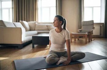 Yoga para iniciantes: como começar sua jornada para o equilíbrio físico e mental